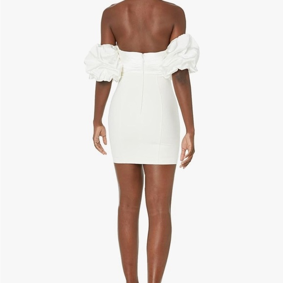 Cinq à Sept Women's Teo Dress
Size 4 - Picture 2 of 6